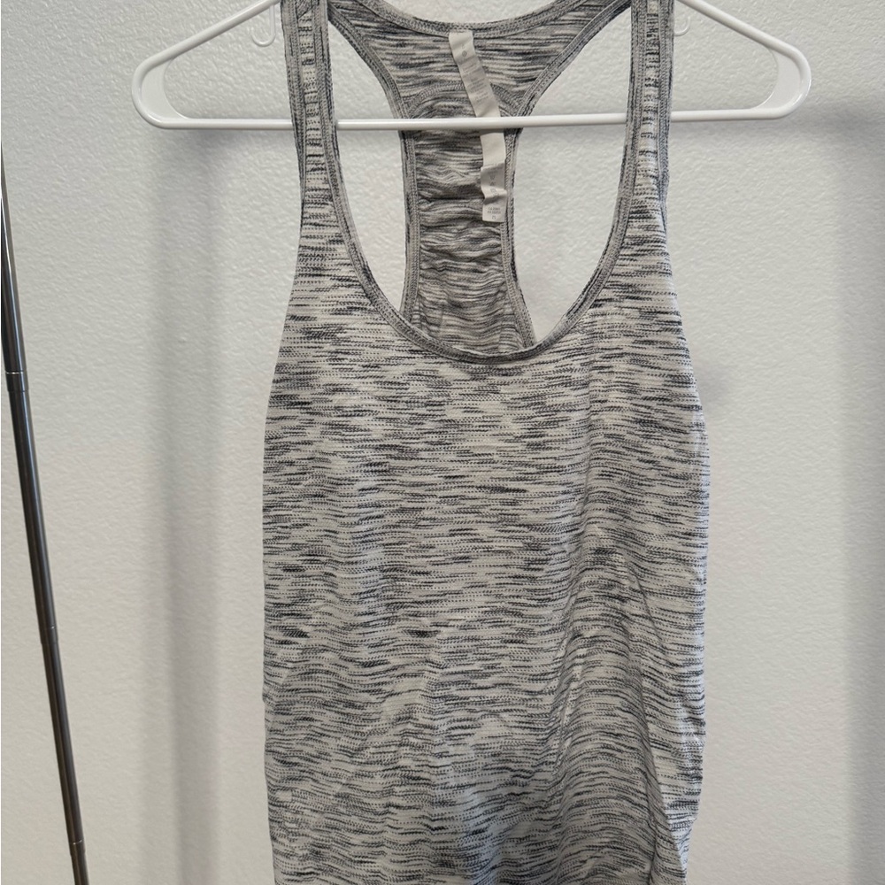 Lululemon Athletica Gray Sleeveless Tank Top